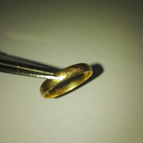 Stunning 18k gold engagement ring size 8, 5 - Picture 8 of 9